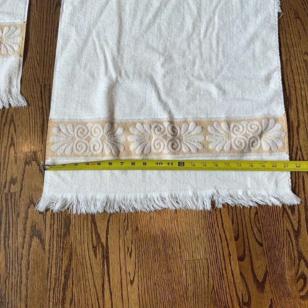 VTG Pair Monticello Cannon Bath Towel Yellow Sculpted Retro Grandma Made USA